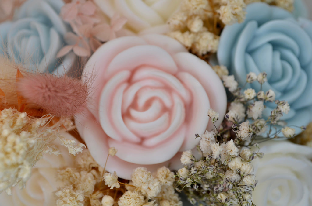 Wachsblumenstrauß – Honey Blossom & Baccarat Rouge